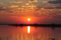 Sonnenuntergang in den Makgadikadi Salzpfannen