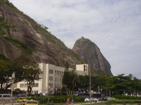 068 Rio - Zuckerhut von unten