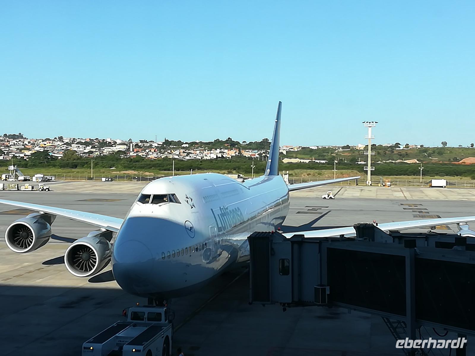 231 Die Boing 747 Dresden für den Flug nach Frankfurt