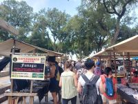 Flohmarkt auf dem Platz 15. November in Rio de Janeiro am Samstag