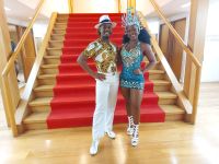 Vor der Show in Rio de Janeiro, Eingang ins Theater