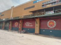 Tore zu den Orten der Produktion des Karnevals in Rio de Janeiro bei den Sambaschulen