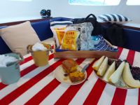 Snack bei der Bootstour in Rio de Janeiro