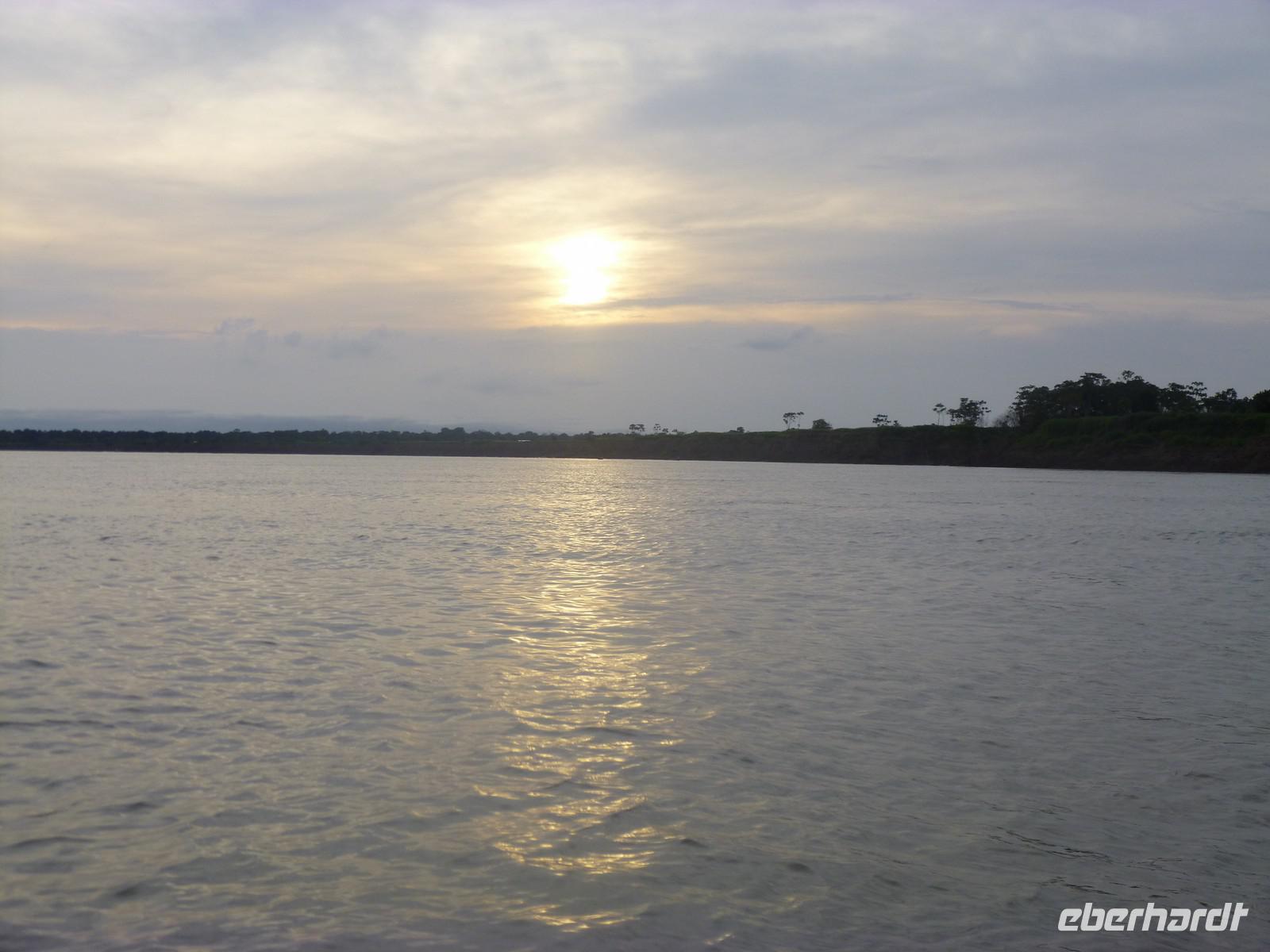 Sonnenaufgang im Amazonasgebiet