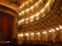 Im Teatro Amazonas