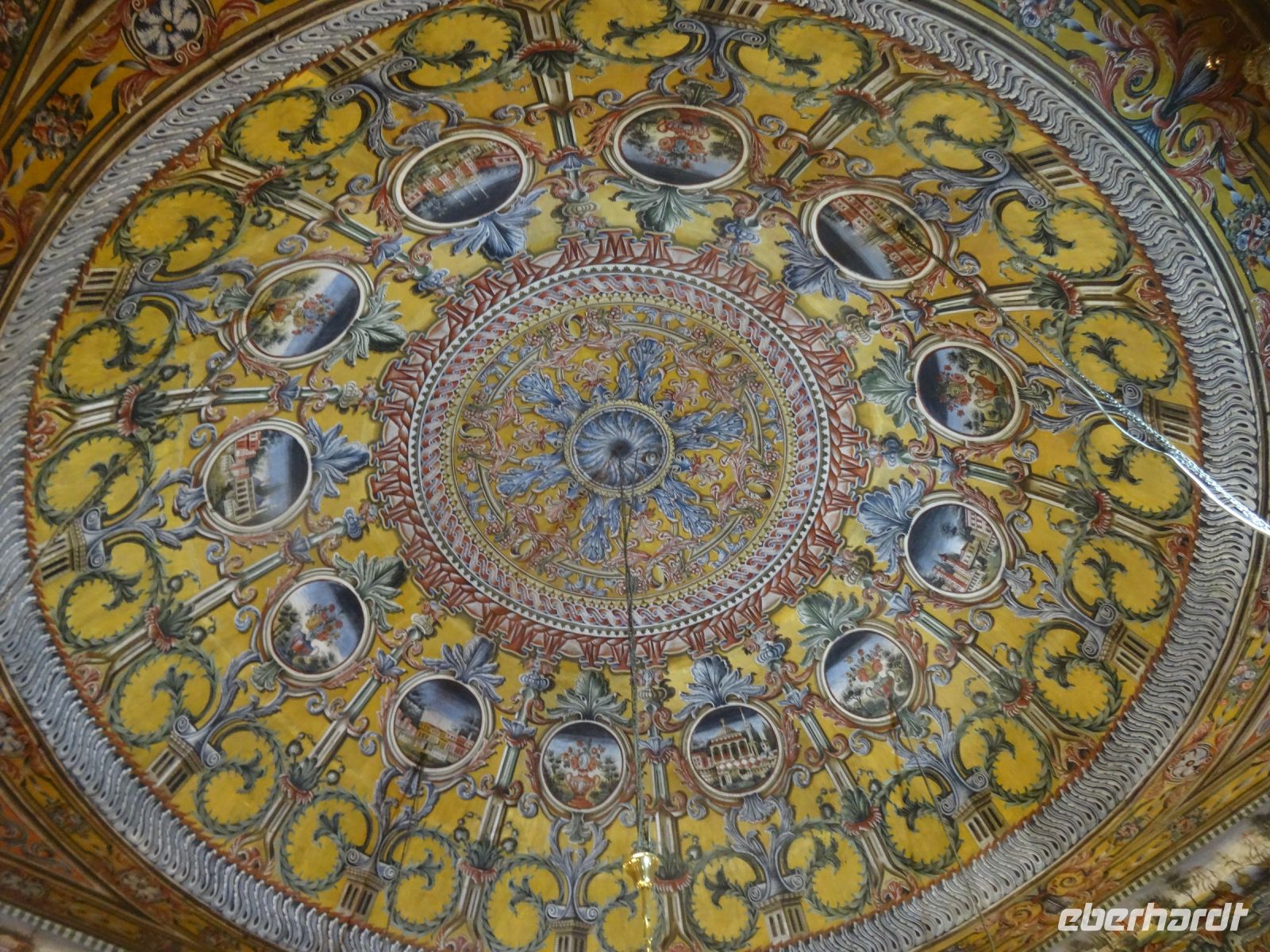 Kuppel der Bunten Moschee in Tetovo