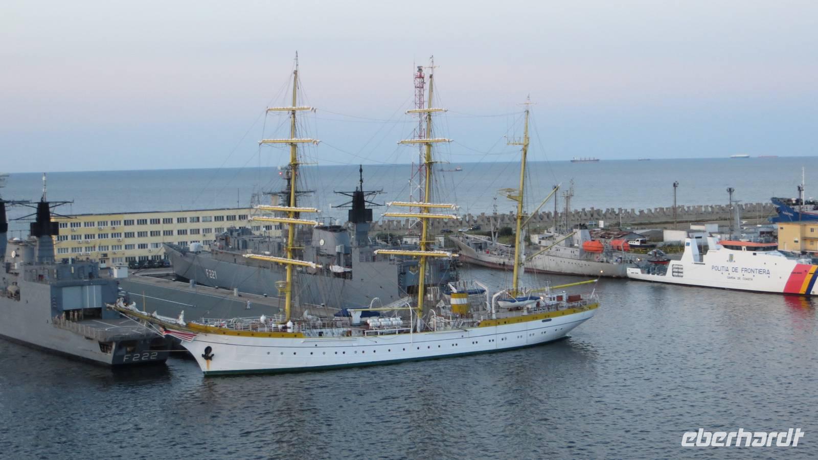 0472 Konstanza - Hafen &ndash; &copy;  (Eberhardt TRAVEL)