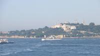 0582 Bosporus- Passage - Istanbul &ndash; &copy; Annette Weise (Eberhardt TRAVEL)