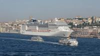 0583 Bosporus- Passage - Istanbul - MSC Preziosa &ndash; &copy; Annette Weise (Eberhardt TRAVEL)