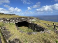 Rundgang in der Orongo Stätte 