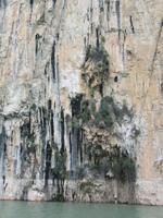 Yangtze-Kreuzfahrt - Ausflug in die Drei kleinen Schluchten - Tropfende-Jade-Schlucht -