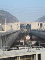 Yangtze-Kreuzfahrt - Am Drei-Schluchten-Staudamm - Schleuse