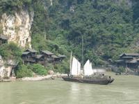 Yangtze-Kreuzfahrt -  Fahrt durch die Xiling-Schlucht