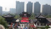 1444_am Gelben Kranichturm in Wuhan - Bühne zum Nationalfeiertag