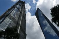 ...Jina Mao und Flaschenöffner &ndash; &copy; Frank Nimschowski (Eberhardt TRAVEL)