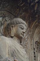 Longmen-Grotten - Große Buddha-Statue