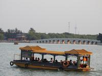 Peking Sommerpalast  Siebzehn Bogen Brücke