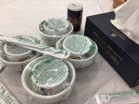 Nudelsuppe essen mit Chinesen