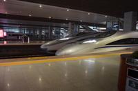 Hochgeschwindigkeitszug nach Zhengzhou