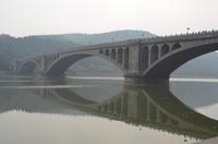 Lotusbrücke über den Yihe-Fluss