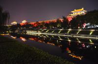 Beleuchtete Stadtmauer von Xi'an, Lichterfahrt