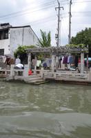 Bootsfahrt auf dem Seitenkanal des Kaiserkanals