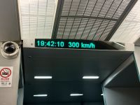 Magnetschwebebahn zum Flughafen