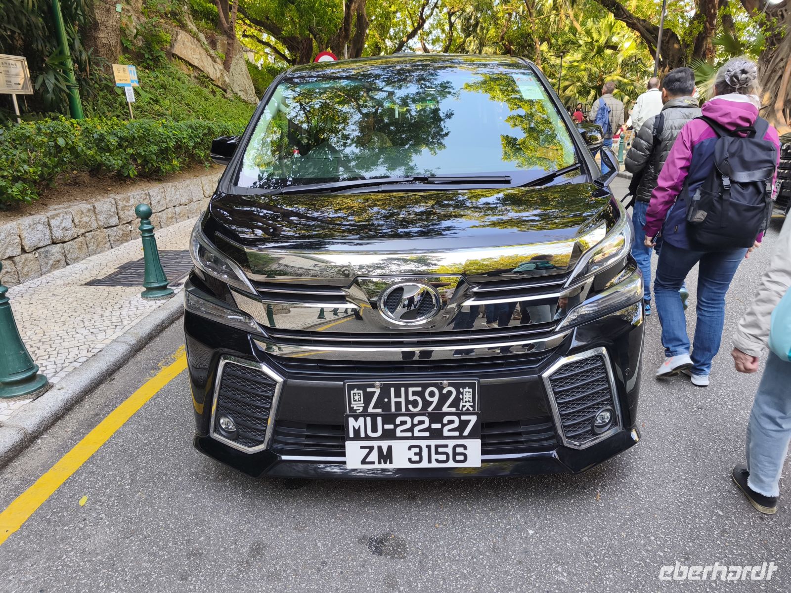 Auto mit 3 Kennzeichen - China, Macau und Hongkong 