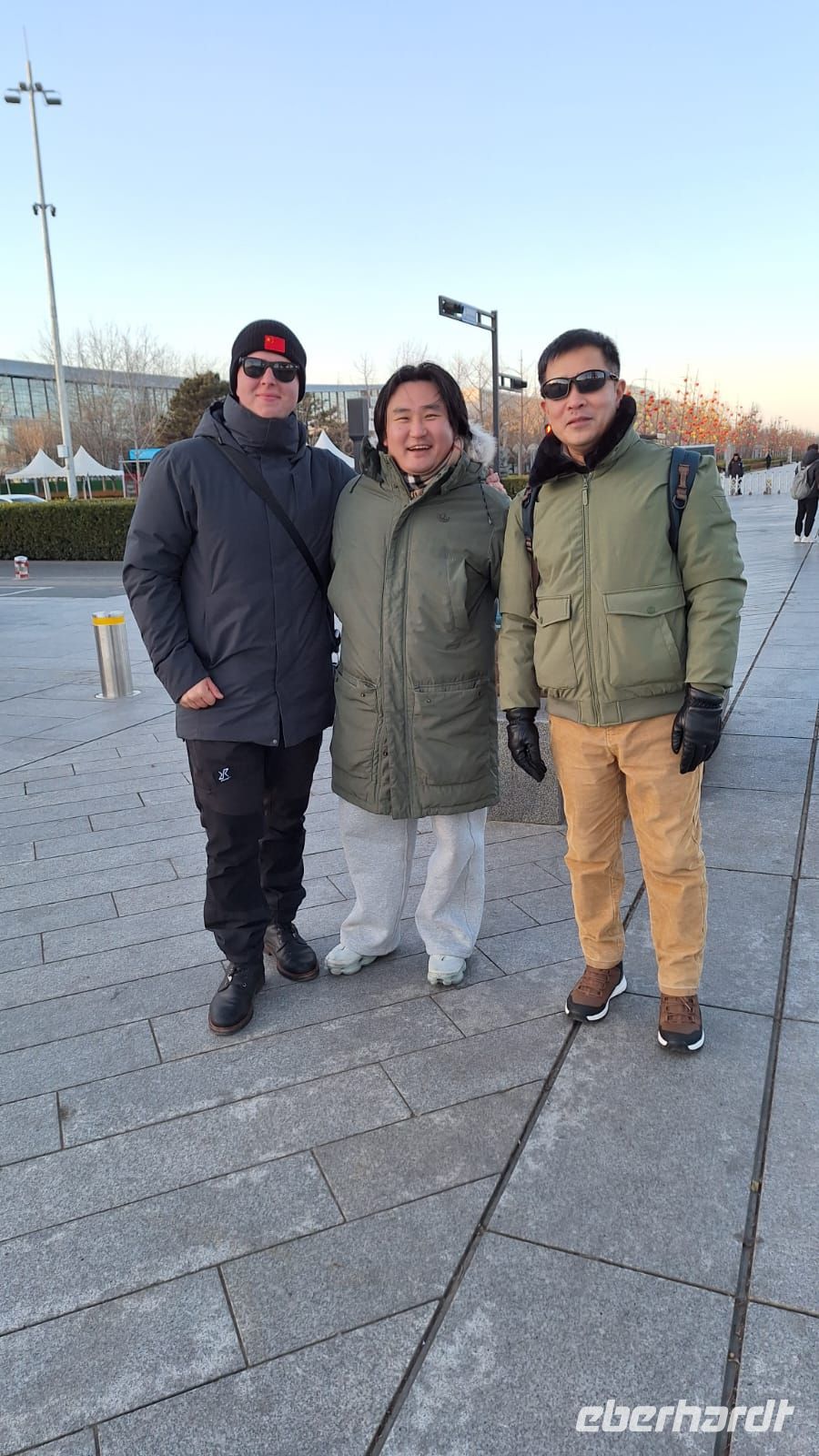 Reiseleiter Sten Bernhardt mit örtlichen Reiseleiter Yang und Lee