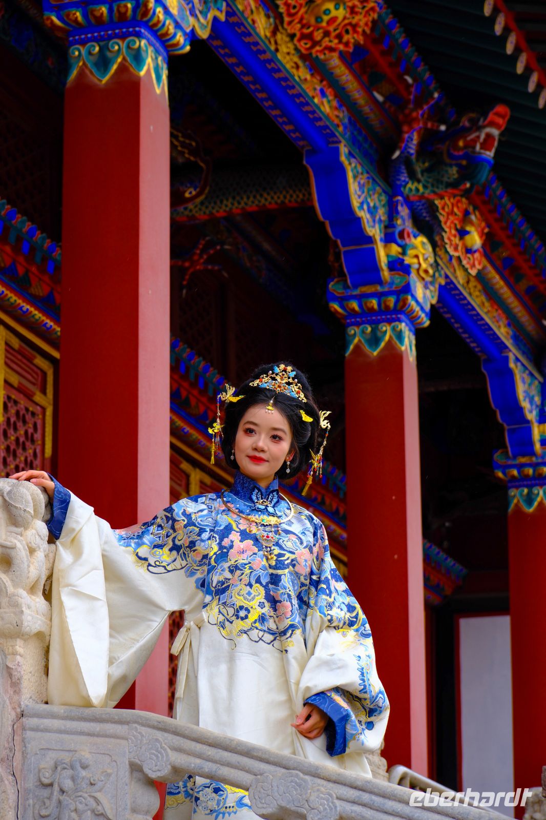 Traditionelle Mandschuriche Kleider - China