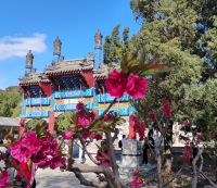 Sommerpalast im Frühling  &ndash; &copy; Monika Cortese (Eberhardt TRAVEL)