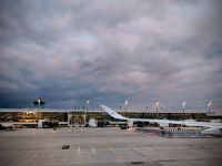 Start am Münchner Flughafen  &ndash; &copy; Monika Cortese (Eberhardt TRAVEL)