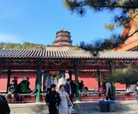 Wandelgang und Pagode, Sommerpalast, Peking  &ndash; &copy; Monika Cortese (Eberhardt TRAVEL)