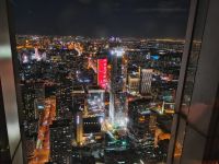 Cocktails mir Aussicht über Peking by night  &ndash; &copy; Monika Cortese (Eberhardt TRAVEL)