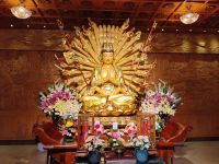 Große Wildganspagode, Xi'an, Budda der tausend Arme und Augen  &ndash; &copy; Monika Cortese (Eberhardt TRAVEL)