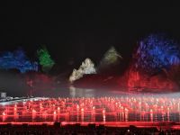 Lichtershow in Yangshuo &ndash; &copy; Monika Cortese (Eberhardt TRAVEL)