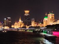 Lichterfahrt in Shanghai  &ndash; &copy; Monika Cortese (Eberhardt TRAVEL)