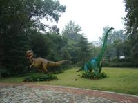 Neben Dinosauriern ...