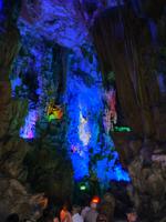 343 Eindrucksvolle Tropfsteinhöhle