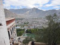 Blick auf Lhasa vom Potala Palast aus