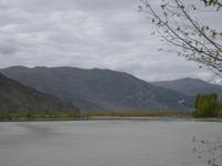 Wir fahren am Kyichu entlang in Richtung Gyantse