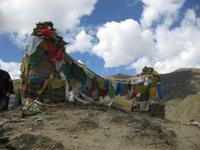 Gebetsfahnen am Aussichtspunkt