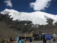 Wir sind auf dem Kharola Pass (5010 m), dem 