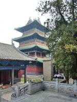 100 Eine der vielen Pagoden, die wir gesehen haben