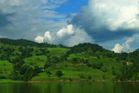 477 Per Boot zum Begnas Lake Resort