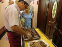 0238 Peking - unsere Pekingente wird zubereitet