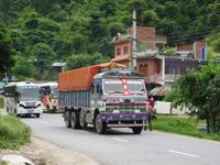 1462 Fahrt in den Chitwan-Nationalpark - Stopp an einer Hängebrücke