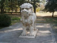 steinerne Figur auf der Geisterallee