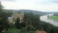 Blick auf das Nachbar-Schloss Eckberg