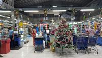 Costa Rica, es weihnachtet schon in den Supermärkten